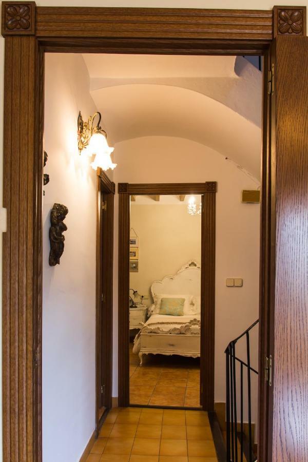 Casa Rosalia Apartment Ibi Bagian luar foto